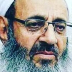 بالصور.. سقوط كتلة خرسانية كبيرة على قطار شحن بالرياض.. وإصابة قائده