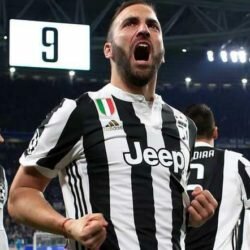 الاحتجاجات الإيرانية تفضح صراع أجنحة الحكم