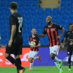 ترمب يدرس ضرب الأسد بسبب “كيمياوي الغوطة”