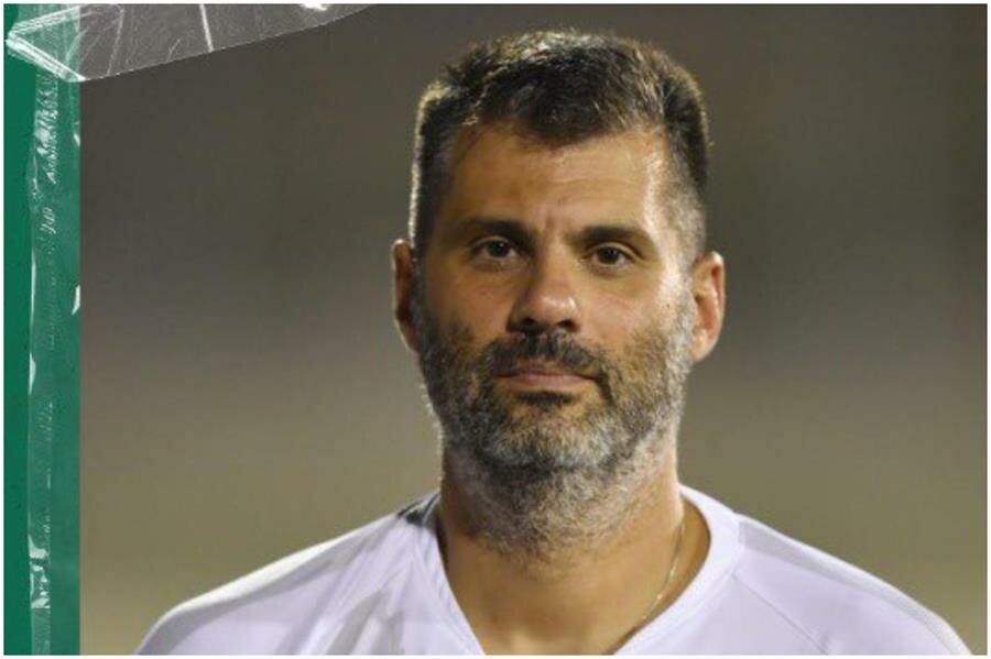 رسميًا.. “الأهلي” يُعلن تعاقده مع اليوناني جيورجيوس مارتاكوس