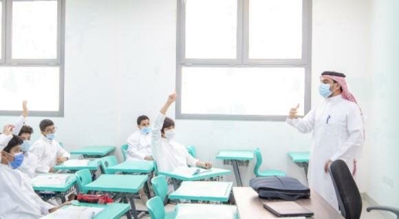 “التعليم” تكشف تفاصيل تنظيم إجازات نهاية الأسبوع المطولة وبين الفصول الدراسية الثلاثة