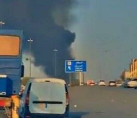 الحرس الوطني: السيطرة على حريق في مستودع لتخزين قطع الغيار ومواد قابلة للاشتعال في خشم العان