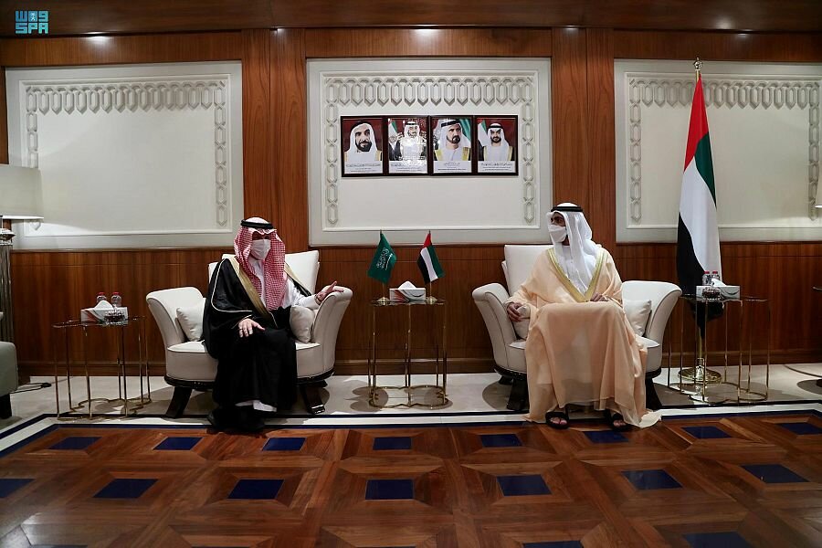 وزير الدولة لشؤون الدول الإفريقية يصل دولة الإمارات العربية المتحدة