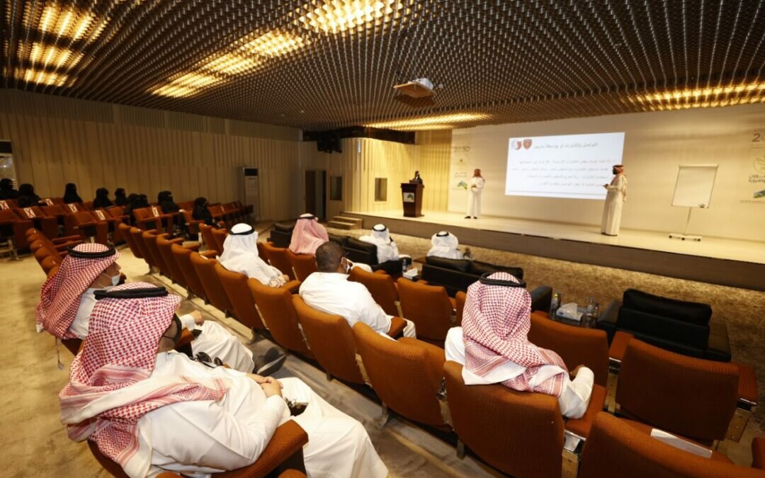 أمانة العاصمة المقدسة تنفذ دورة تدريبية في لغة الإشارة