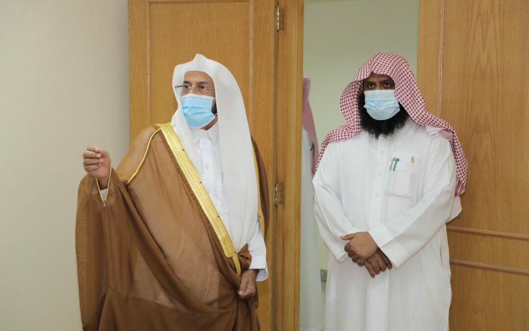 وزير الشؤون الإسلامية يتفقد مقر معهد الأئمة والخطباء الجديد بالرياض