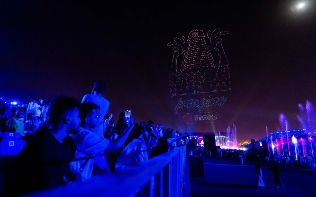 سفراء ودبلوماسيو 17 دولة يسجلون أول تفاعل عالمي مع موسم الرياض في مسيرة حفل الافتتاح