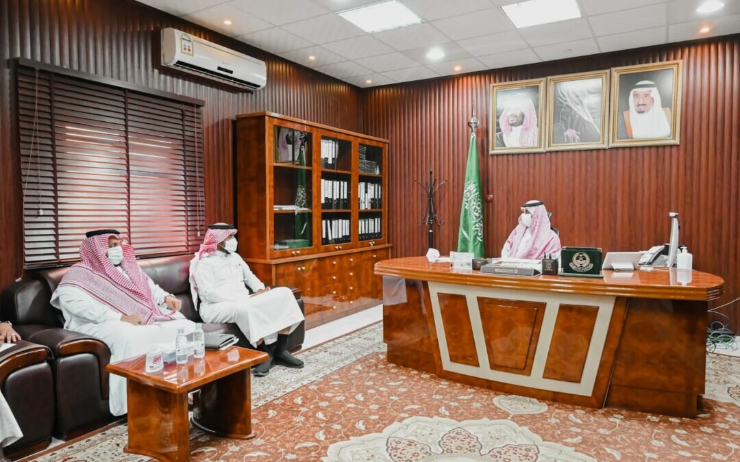 محافظ العيص يلتقي بمدير عام فرع شؤون الإسكان بالمدينة وفريق عمل الاسكان التنموي