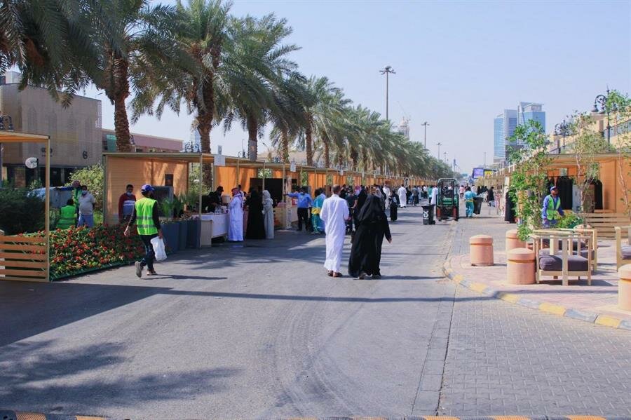 للسبت الثاني على التوالي.. “بسطة الرياض” تنطلق في طريق الأمير محمد بن عبدالعزيز (صور)