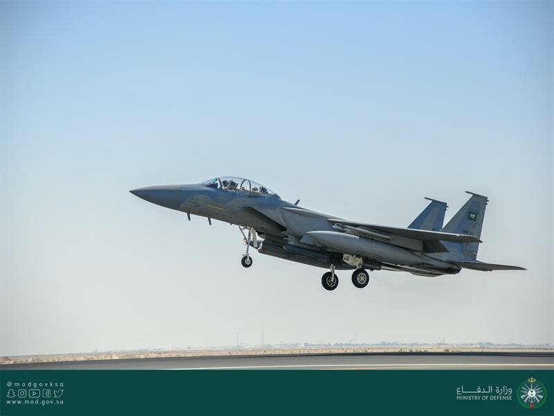 انطلاق مناورات “مركز الحرب الجوي الصاروخي 2021” بالإمارات