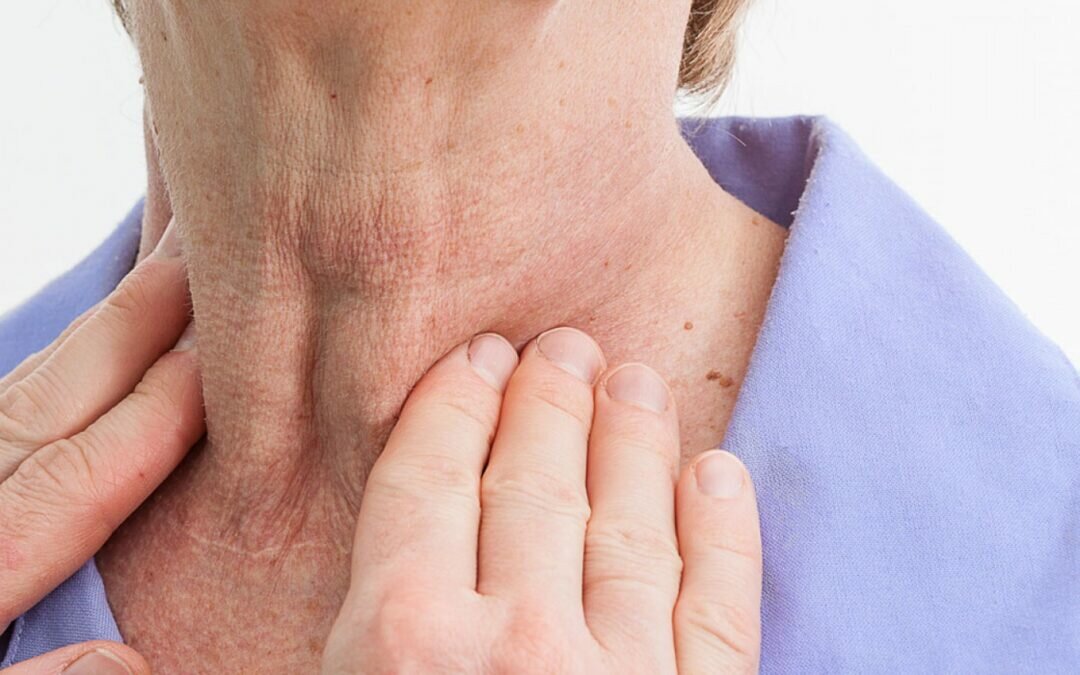 5 علامات تحذيرية مبكرة لاضطراب «الغدة الدرقية» لدى النساء