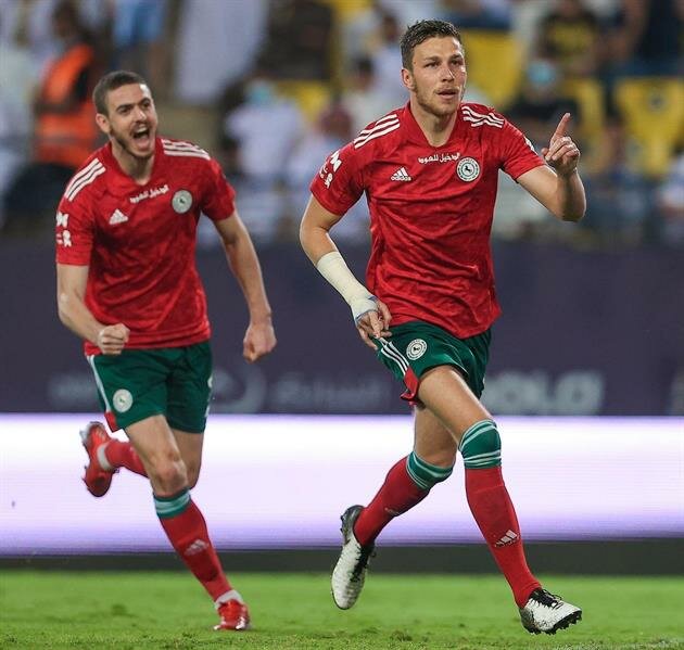 الاتفاق يستعيد نغمة انتصاراته على حساب النصر في دوري المحترفين