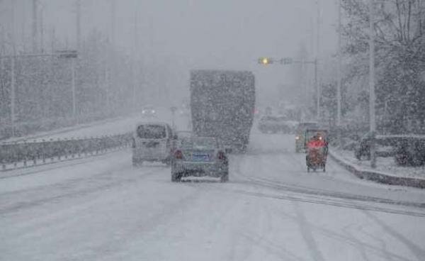 الصين تحذر من عواصف ثلجية شتوية والبرد يجتاح البلاد