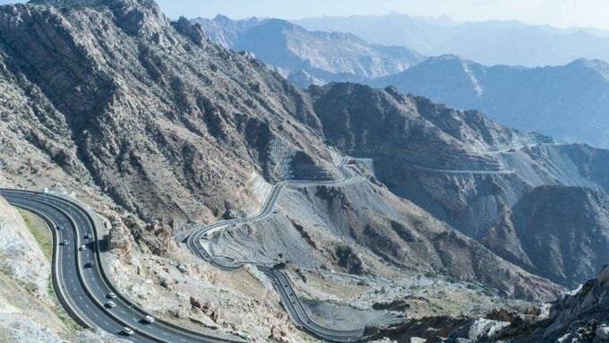 إغلاق مؤقت لطريق الهدا بالطائف في الاتجاهين بسبب غزارة الأمطار