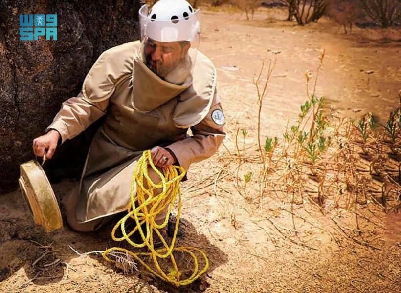  مشروع مركز الملك سلمان للإغاثة “مسام” ينتزع أكثر من 1,500 لغم في اليمن