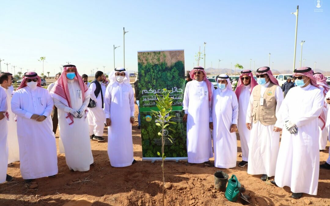 رئيس جامعة حائل يدشن مبادرة “جامعة حائل خضراء”