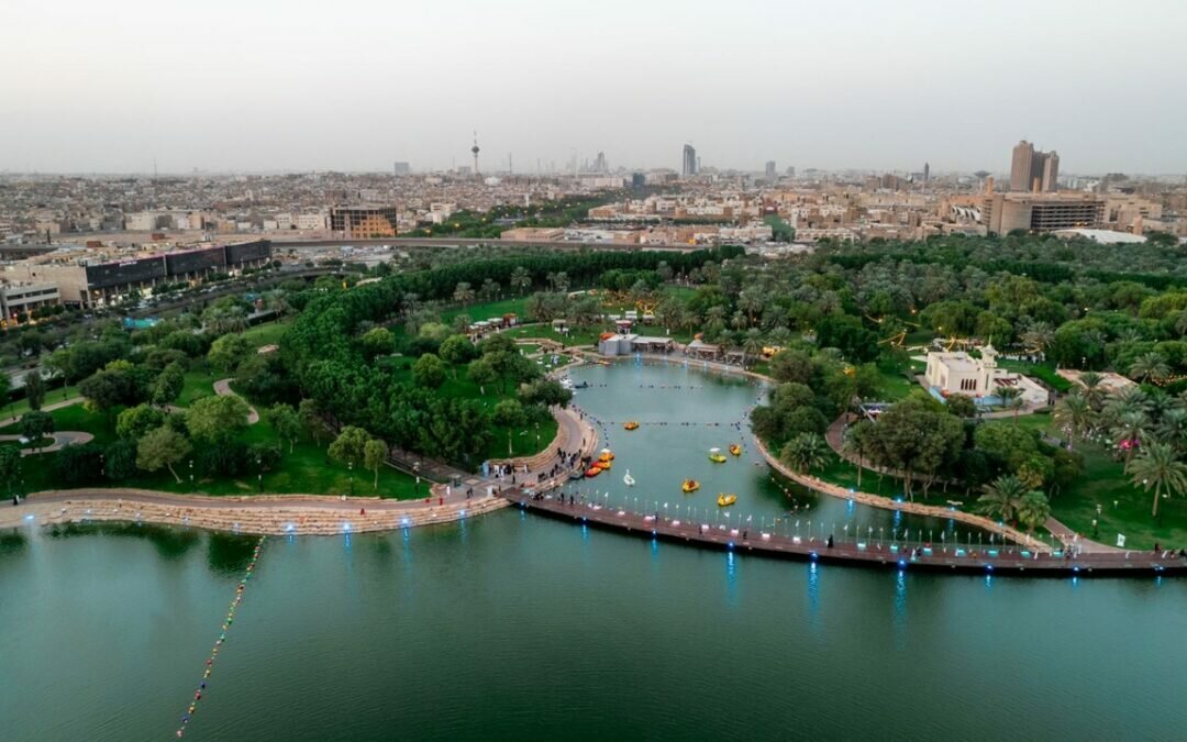 “شجرة السلام” تنقل أجواء الريف الأوروبي وعناصره الطبيعية لموسم الرياض 2021