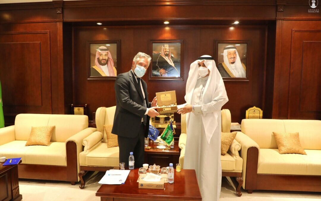 رئيس جامعة حائل يستقبل سفير الاتحاد الأوروبي لدى المملكة