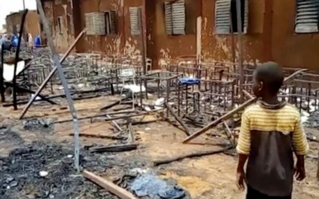 مأساة تدمي القلوب.. مقتل 26 طفلًا في حريق التهم مدرستهم بالنيجر