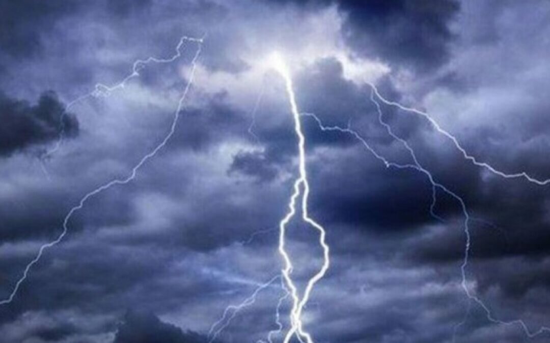 طقس الثلاثاء.. أمطار رعدية ورياح نشطة وزخات من البرد على 4 مناطق