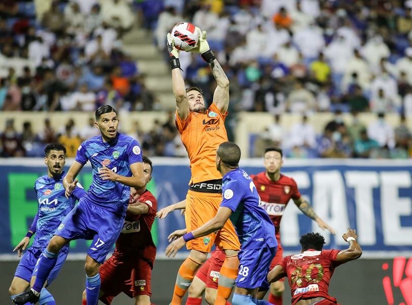 “الفتح” يوقف انطلاقة “ضمك” للحفاظ على فارق الصدارة