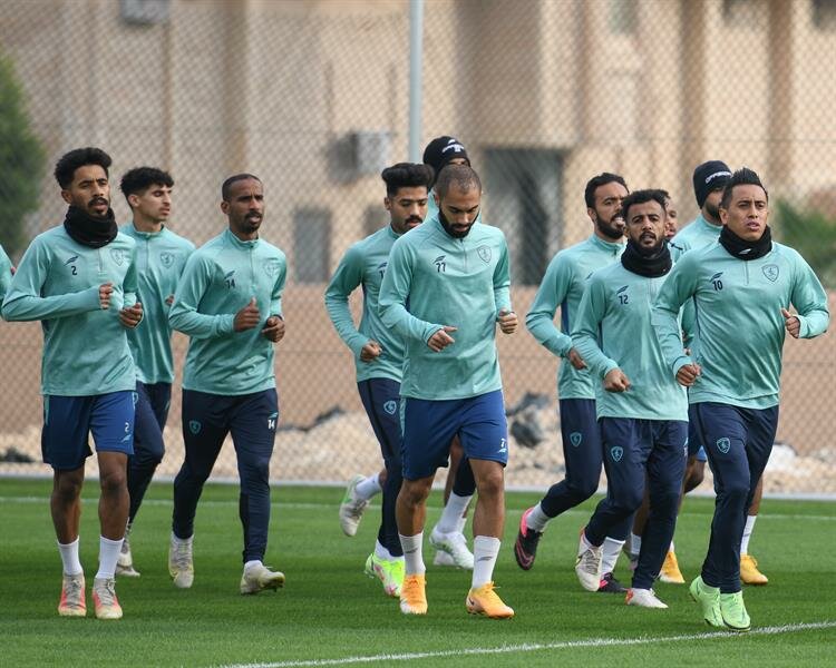 “كورونا” يضرب صفوف الفتح قبل مواجهة النصر