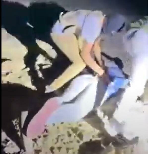 “مكافحة المخدرات” بالباحة تستدرج أحد المروجين باتصال هاتفي وتلقي القبض عليه