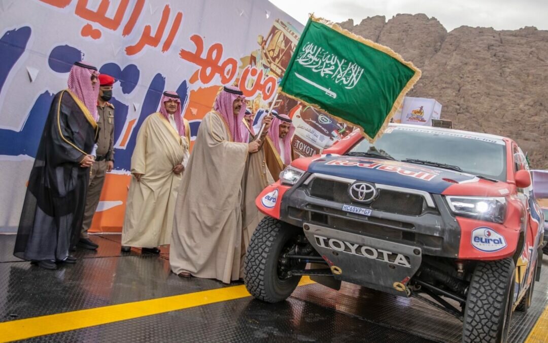 أمير حائل يعلن انطلاق رالي حائل تويوتا الدولي 2021