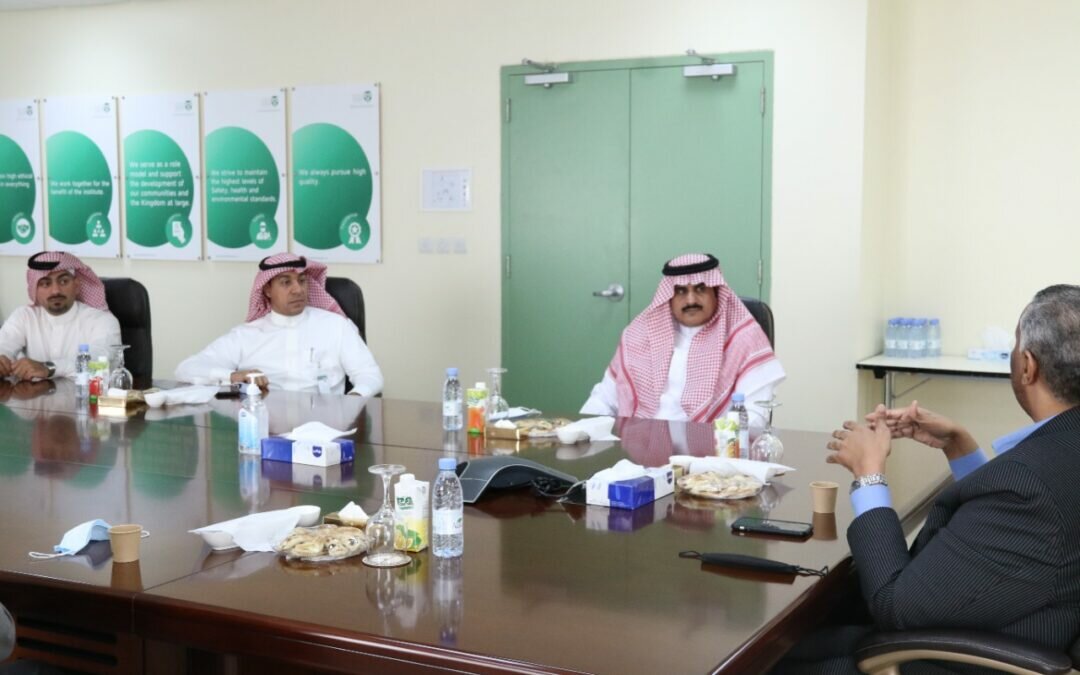 مدير مكتب عمل الجبيل يزور “معهد اتقان” بالجعيمة
