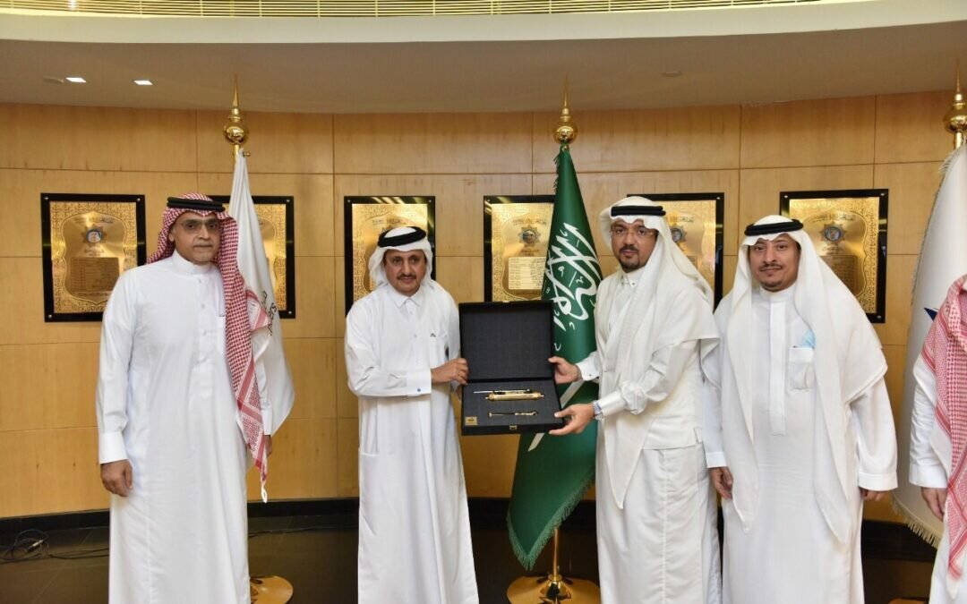 وزير التجارة يدعو إلى تنظيم لقاء سنوي لعرض الفرص الاستثمارية في القطاع الخاص بالدول الإسلامية