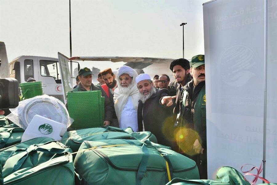 وصول الطائرتين الإغاثيتين الخامسة والسادسة ضمن الجسر الجوي لدعم الشعب الأفغاني