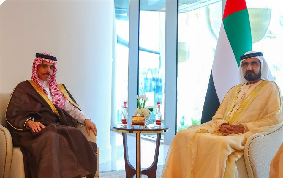 خادم الحرمين الشريفين يبعث رسالة خطية لرئيس دولة الإمارات