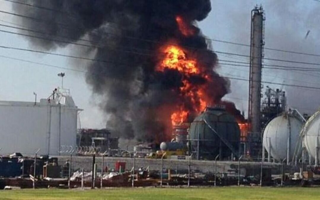 انفجارات غامضة في محطة بوشهر النووية بإيران.. ومسؤول يعلق