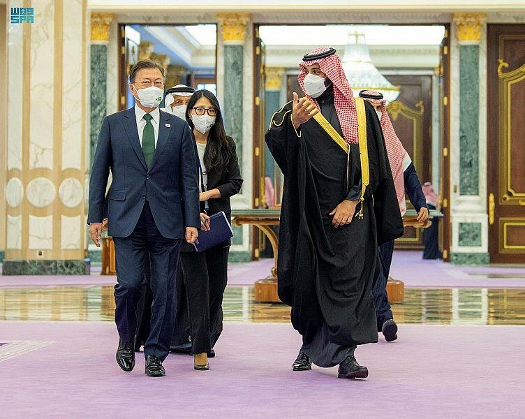 ولي العهد يستقبل رئيس كوريا الجنوبية ويعقدان جلسة مباحثات رسمية