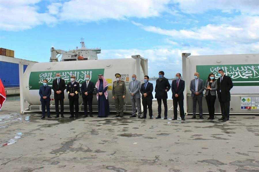 وصول دفعة جديدة من المساعدات السعودية إلى تونس لمكافحة “كورونا”