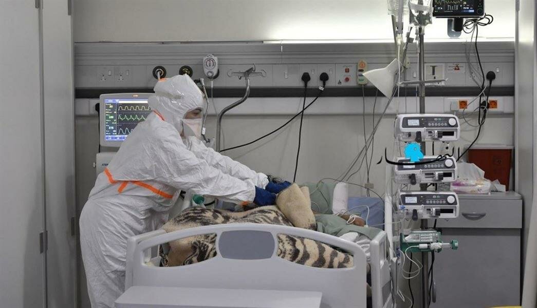 استشاري ينفي وجود علاقة بين زيادة الإصابات بكورونا وفصل الشتاء .. ويوضح الأسباب