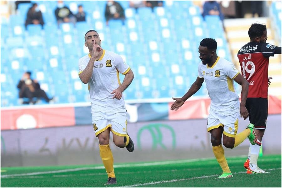 “الاتحاد” يُعزز من صدارته للدوري بثنائية في مرمى “الرائد”