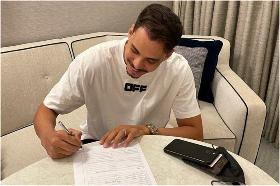 رسميًا.. “الأهلي” يُعلن تعاقده مع كارلوس إدواردو (فيديو)