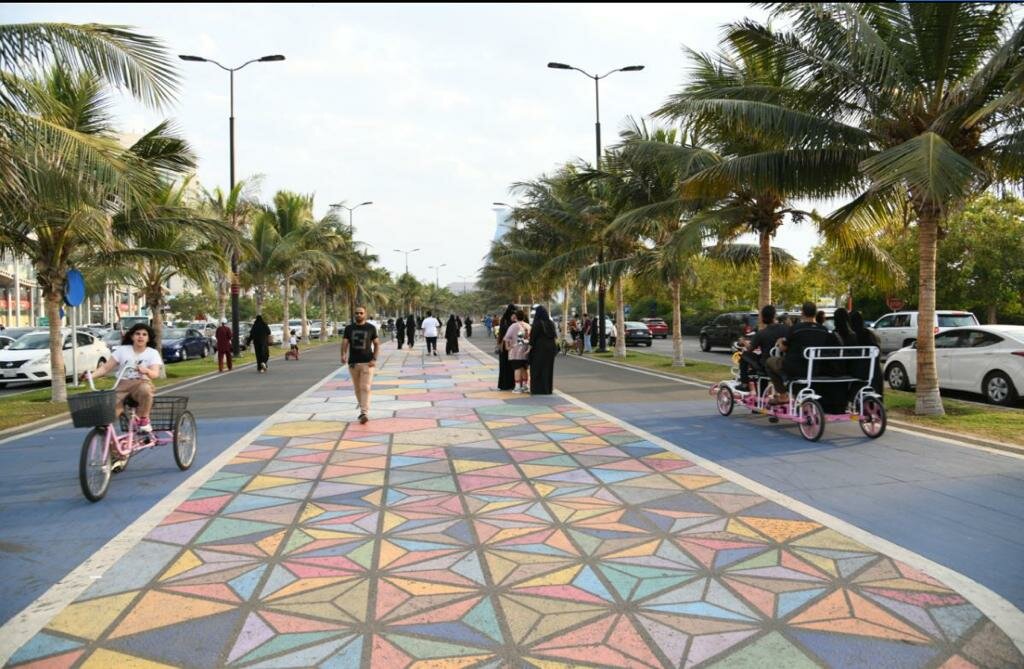 الواجهات البحرية والحدائق العامة بجدة تشهد إقبالا من الزوار