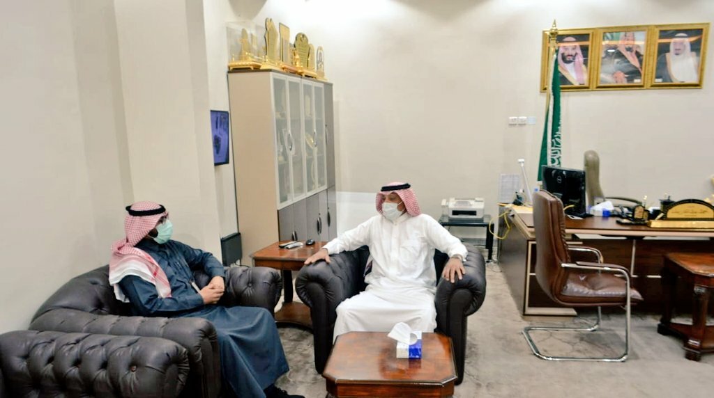 “محافظ صامطة” يستقبل مدير المستشفى العام المكلف