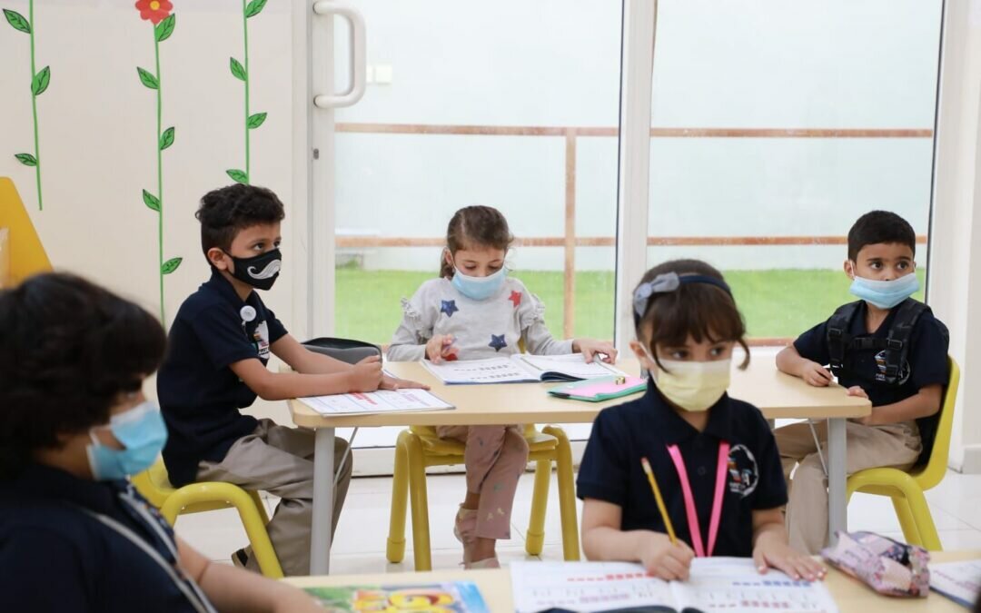 مدير عام تعليم جازان يتجول بعدد من مدارس المرحلتين الابتدائية ورياض الأطفال