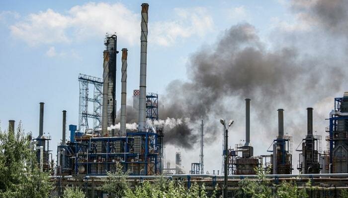 الكويت .. إصابة 10 أشخاص في حريق بمصفاة ميناء الأحمدي