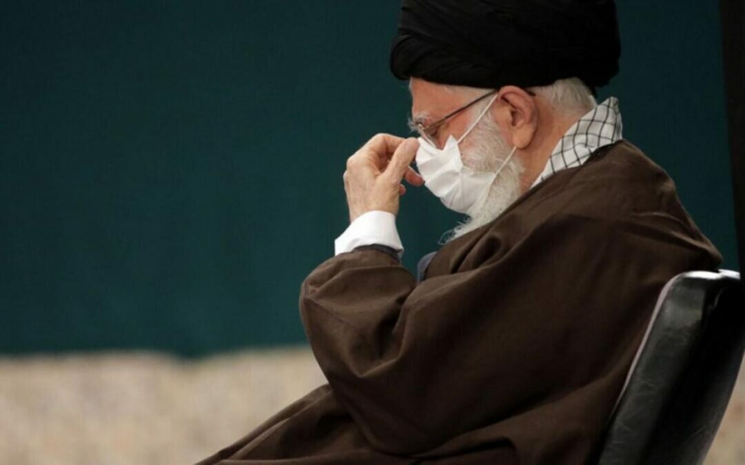 نشر فيديو عن اغتيالات سياسية.. «تويتر» يعاقب خامنئي بغلق حسابه