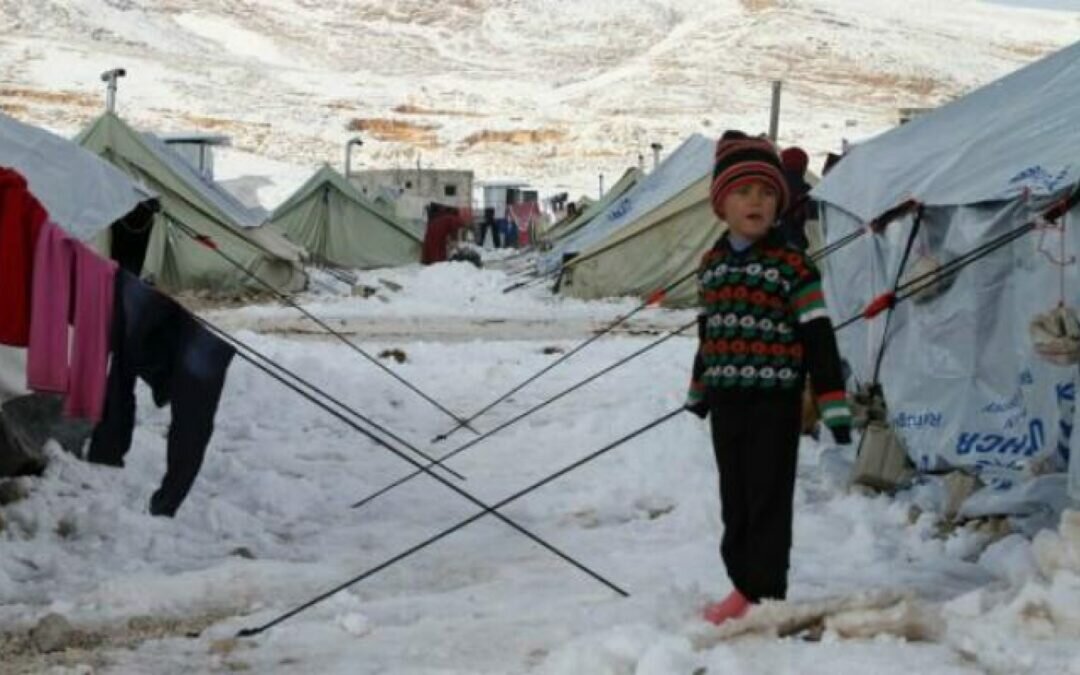 وفاة 3 أطفال وخطر داهم يهدد النازحين السوريين