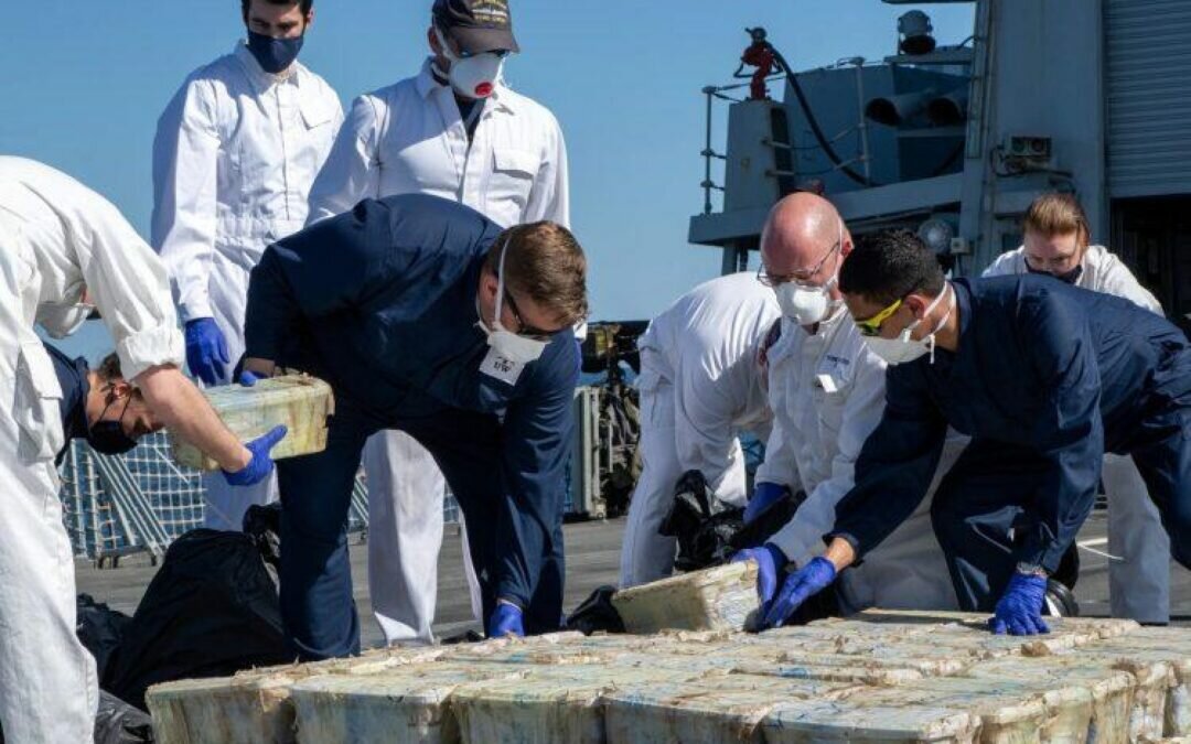 بقيمة 18 مليون دولار.. ضبط شحنة مخدرات على متن سفينة صيد في خليج عمان