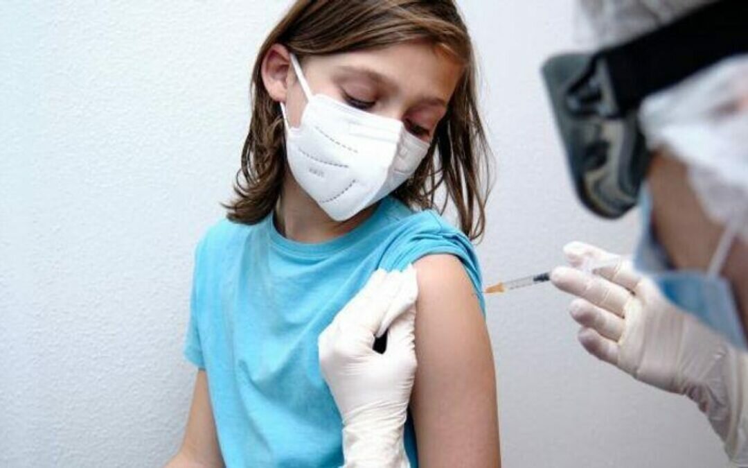 قطر تسمح بتطعيم الأطفال في سن 5 و11 عاما «اختيارياً»