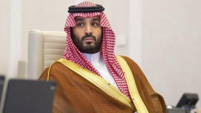 نيابة عن الملك سلمان .. ولي العهد يكرم أصحاب المراكز الأولى في مهرجان الملك عبدالعزيز للإبل