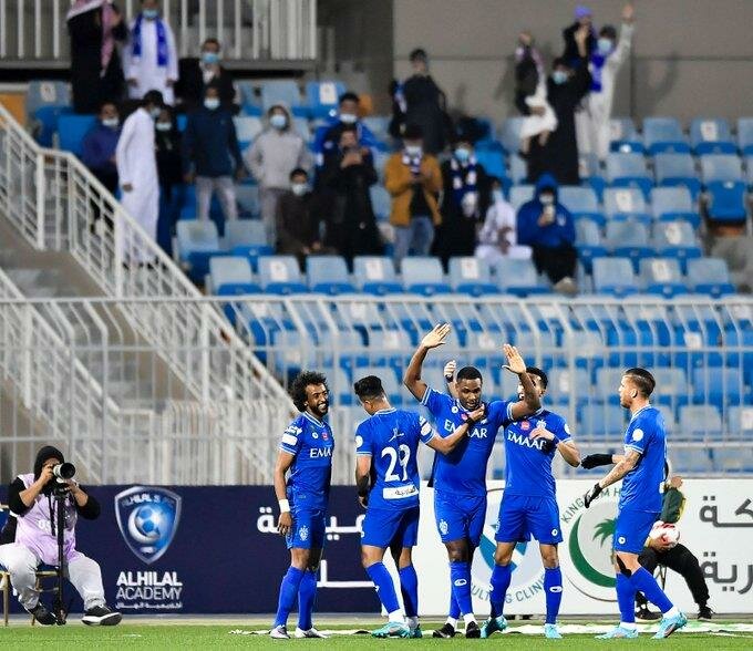 الهلال يمطر شباك الشباب بخماسية في أول ظهور لـ”دياز”