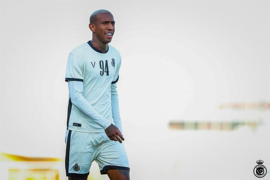 “الانضباط” تُغرم “تاليسكا” بسبب الإساءة ضد “حمدالله”