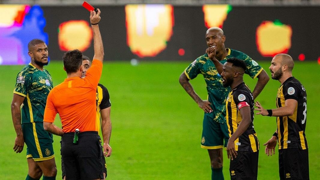 النصر يرفع طلبًا للجنة الحكام بشأن كلاسيكو الاتحاد