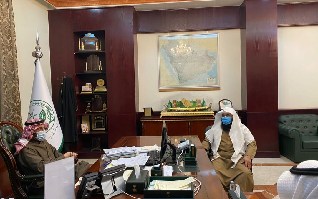 محافظ القريات يستقبل رئيس وأعضاء جمعية رعاية الأيتام بالمحافظة